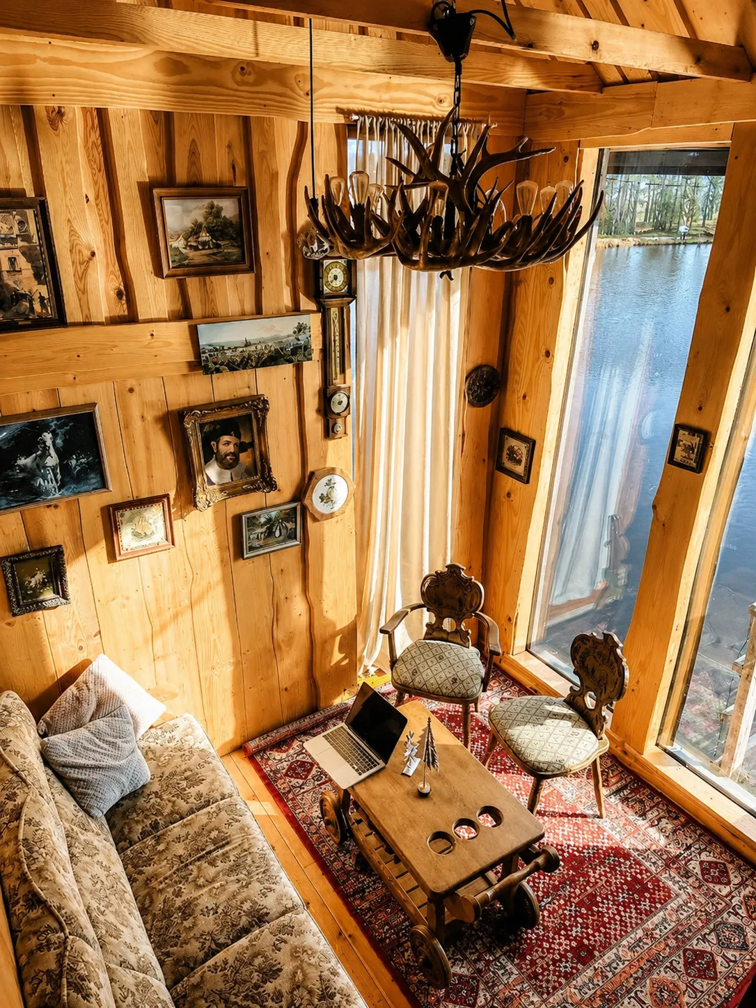 Dragon Treehouse — burbuļvanna, pirts, privāts ezers un briežu parks — 3